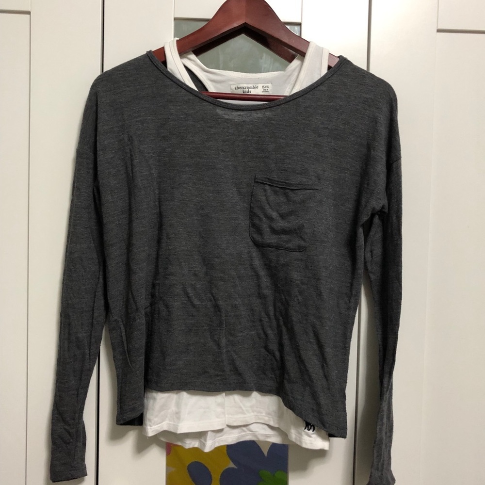 Abercrombie and Fitch kids long sleeve🍉